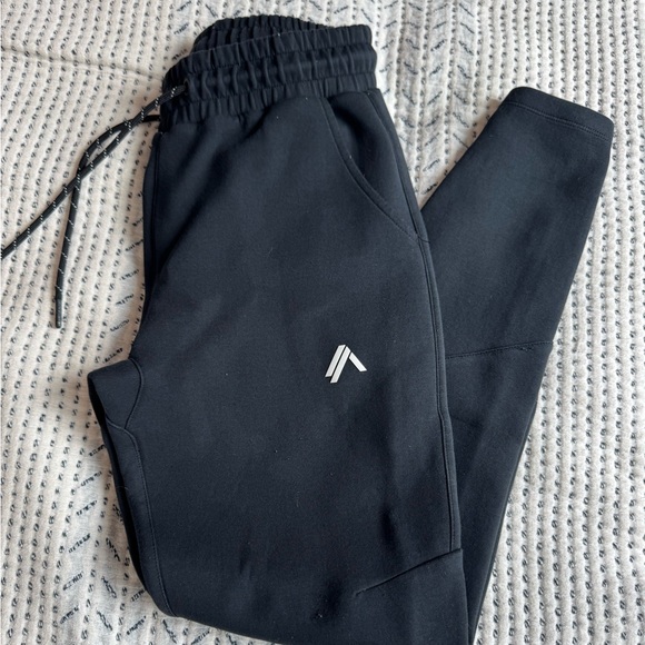 Alphalete Pants - Alphalete joggers
